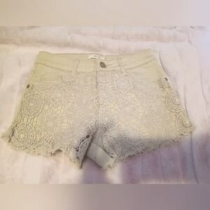 EUC San Joy Tan Frayed Crochet Lace Shorts S